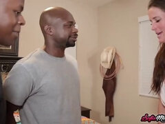 Analno, Črnke, Fafanje, Medrasni seks, Milf, Pornozvezde, Zapeljana, Trojček