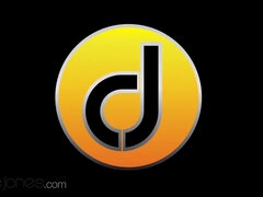 Grosser schwanz, Braunhaarige, Schwanz, Füsse, Frau, Interrassisch, Lecken, Strümpfe