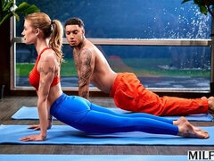 18, 큰 엉덩이, 큰 음경, 큰 가슴, 오랄섹스, 도기스타일, 빼빼한