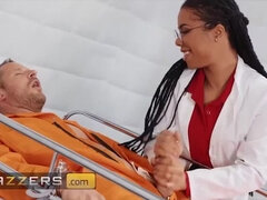 Pretty Gorgeous Babe (Kira Noir) Loves Being A Doctor And Loves Fucking Her Patient - Brazzers