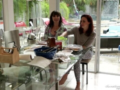 Grosse titten, Lesbisch, Lecken, Reif, Milf, Muschi, Rotschopf, Arsch lecken