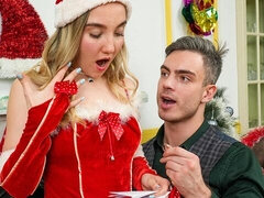 18, Stor stjärt, Stor kuk, Blondin, Avsugning, Doggystyle, Naturliga tuttar, Tuttar