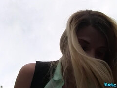 Amateur, Mamada, Coche, Europeo, Dinero, Al aire libre, Pov, Realidad