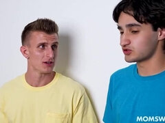 Brunetka, Wytrysk, Głebokie gardło, Twarzowy, Grupa, Hd, Mamuśka, Tatuaż