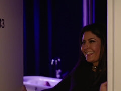 Stor pik, Store bryster, Sort, Sædskud, Pik, Håndjob, Ældre kvinde, Pornostjerner