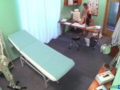 Amateur, Médico, Corridas faciales, Lamidas, Oficina, Coño, Uniforme, Voyeur