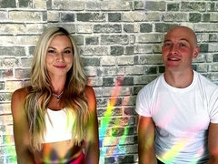 Tyłek, Duży tyłek, Blondynka, Obciąganie, Styl na pieska, Obciąganie, Mamuśka, Sport