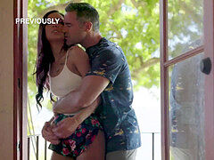 Anny Aurora enjoys her very first couple exchanging practice