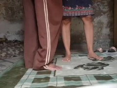 Hot Pakistani Housewife Fucks Latina Sali in Toilet - Hindi Audio Desi Sex