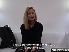 Blondinka, Domaci pornič, Lizanje, Piercing, Resničnost, Kričal, Najstnice, Trojček