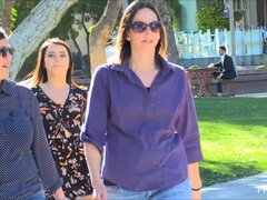 Anal, Closeup, Dançando, Fetiche, Masturbação, Orgasmo, Público, Solo chão