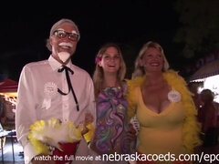 Szőke, Diákotthon, Kivillanó idomok, Csoportos kefélés, Nagylány, Hd, Ártatlan, Érett feleség