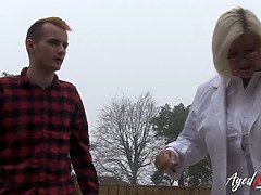 Blond, Gruppe, Husfrue, Lesbisk, Moden, Milf, Mamma, Fitte