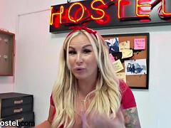 Amaterji, Babe, Velike joške, Blondinka, Hotel, Resničnost, Trojček, Joške