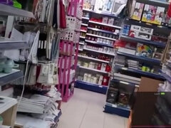Italienisch, Masturbation, Orgasmus, Öffentlich, Rotschopf, Solo, Spielzeuge, Vibrator