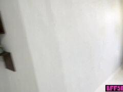 Duży kutas, Brunetka, Cycata, Sex w czwórkę, Hd, Lizanie, Naturalne cycki, Cycki