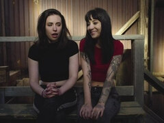 Sitominen alistaminen sadomasokismi masokismi, Musta, Ruskeahiuksinen, Sormetus, Hanskat, Luonnollinen, Ajeltu, Tatuointi