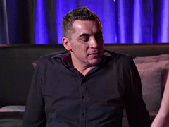 Kont, Grote mammen, Kokhalzen, Moeder die ik wil neuken, Zuigen, Tatoeage