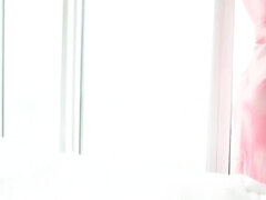 Nurse Or Teacher? Lost My Virginity With Huge Load -浓精射爆 处男应该选护士还是老师