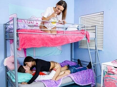 18 let, Velký zadek, Velké kozy, Brunetka, Na pejska, Dvě na jednoho, Vyhublá, Teenka