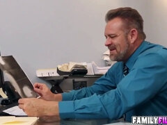 Store pupper, Kukk suging, Brunette, Hd, Petite, Skrikende, Tenåring