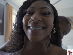 Αράβισσα, Μεγάλος κώλος, Μεγάλος πούτσος, Πίπα, Μελαχροινή, Σε στάση σκύλου στα τέσσερα, Μαύρος