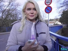 Blond, Kukk suging, Bakfra, Runke, Utendørs, Synsvinkel, Barbert, Pupper