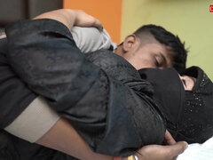 18 jahre, Grosse titten, Blasen, Verrückt, Indisch, Latina, Schlampe, Titten