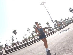 Duży tyłek, Duże cycki, Cycata, Ekshibicjonizm, Mamuśka, Mama, Publiczny, Solo