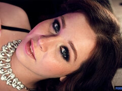 Bbw, Kuřba, Na pejska, Tlusté, Honění, Milf žcbp, Přírodní prsa, Vyholené