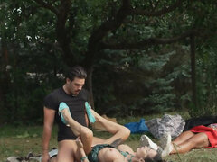 Grote mammen, Bruinharig, Hardcore, Buiten