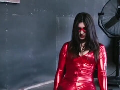 Bondage, Brunetta, Gola profonda, Pisello, Fetish, Naturale, Capezzoli, Condom