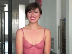 Tussi, Blasen, Braunhaarige, Fingern, Lecken, Masturbation, Pov, Titten