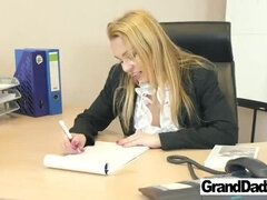 Grosser schwanz, Schwarz, Blasen, Grossvater, Hd, Büro, Pornostars, Muschi