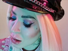 Dominancie, Femdom, Milenka, Sólo, Tetovanie