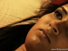 Arabisk, Asiater, Brunette, Hunn, Inder, Milf, Mamma, Naken