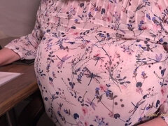 Velký zadek, Britské, Brunetka, Dospělé, Milf žcbp, Přírodní prsa, Kancelář, Punčochy