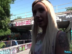 Kukk suging, Sperm skott, Bakfra, Latina, Synsvinkel, Kort hår, Dasking, Tattovering