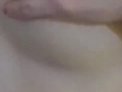 18 anos, Feito em casa, Mamilos, Orgasmo, Solo chão, Adolescente