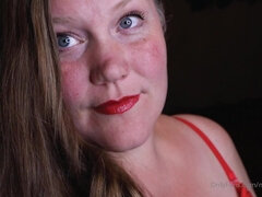 Babe, Stor rumpe, Lubben, Milf, Naturlige bryster, Fitte, Alene, Pupper