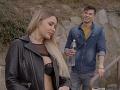 Kotě, Velké kozy, Blondýna, Kuřba, Hd, Pornstars