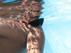 18 let, Zadek, Velké kozy, Fetiš, Hd, Na veřejnosti, Sólo, Teenka