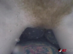 Enthousiasteling, Grote lul, Bruinharig, Rondborstig, Hondjeshouding, Vingeren, Natuurlijke tieten, Tatoeage