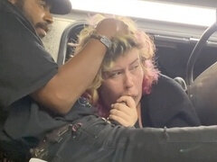 Belle grosse femme bgf, Grosse bite, Noire, Sucer une bite, Attrapée, Public, Pute