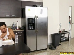 Obciąganie, Lalka, Hd, Latynoska, Potwór, Naturalne cycki, Cipka, Nastolatki