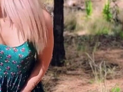 18, Amatorka, Duży tyłek, Na wolnym powietrzu, Sikanie, Nastolatki