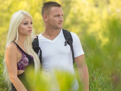 Velika rit, Velik kurac, Blondinka, Doggystyle, Zunaj, Koščena, Najstnice, Joške