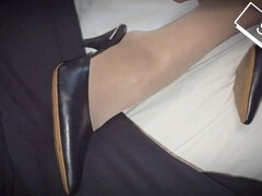 Shoesex, nylon footjob, shoejob heeljob