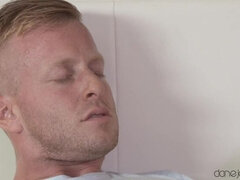 フェラチオ, カップル, 中出し, バック, 手コキする, なめる, オマンコ