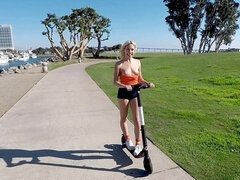 Mamada, Estilo perrito, Pajear, Masturbación, Pov, Afeitado, Flaco, Tetas